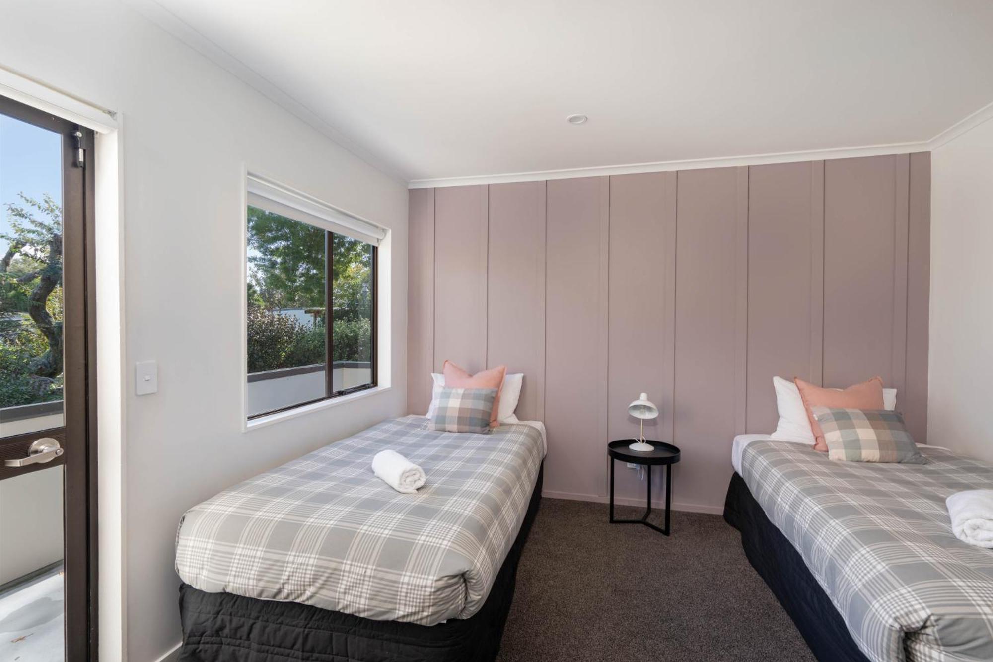 Unbeatable Location - Spa, 50m To Lake!