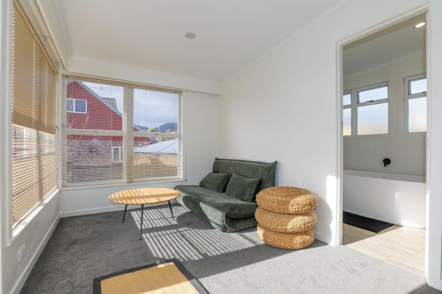 Views In Great Area * Taupo