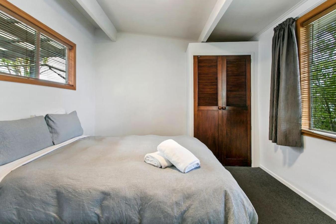 Spacious Nukuhau Near Town With Parking And Comfort Holiday home Taupo