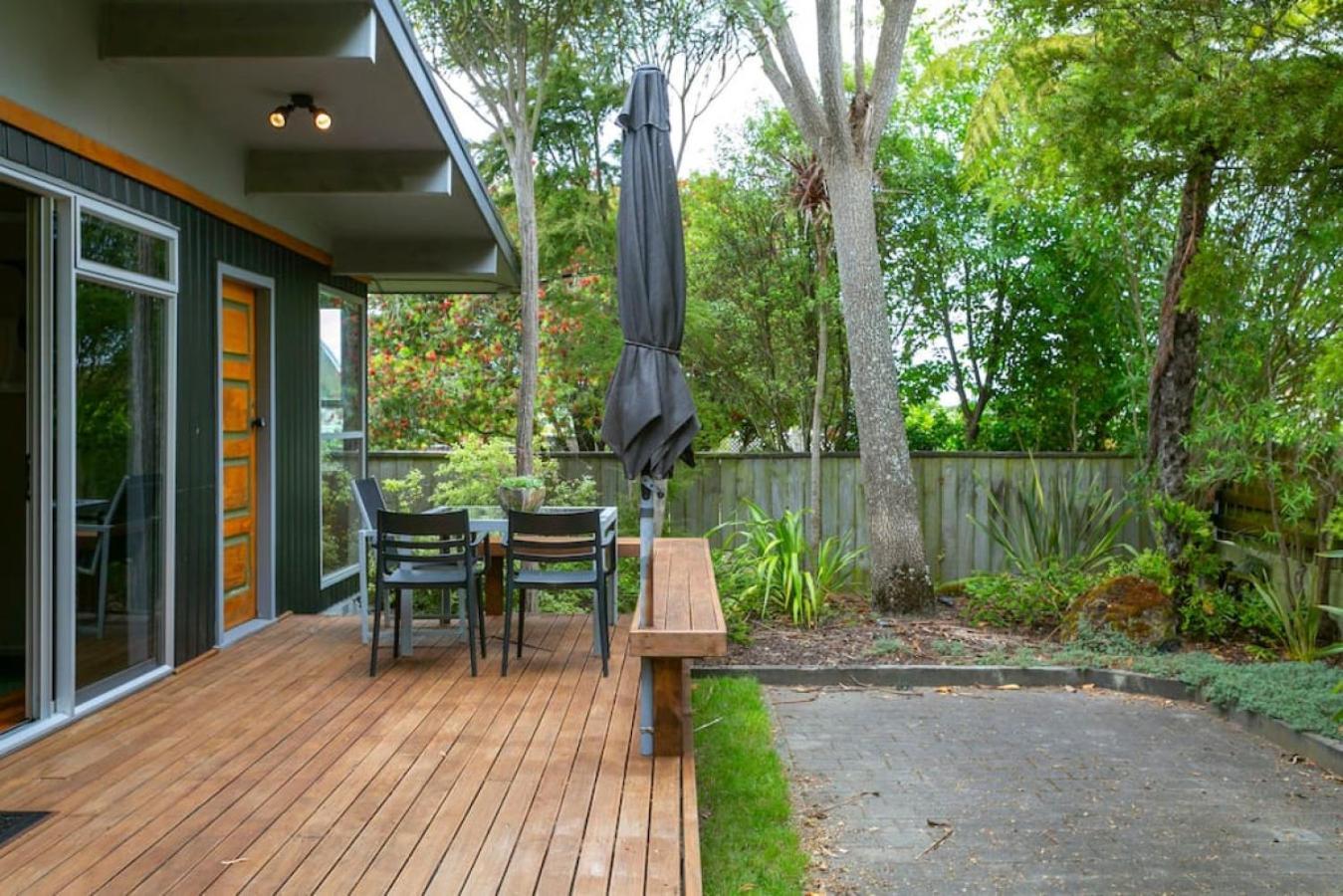 Holiday home Spacious Nukuhau Near Town With Parking And Comfort