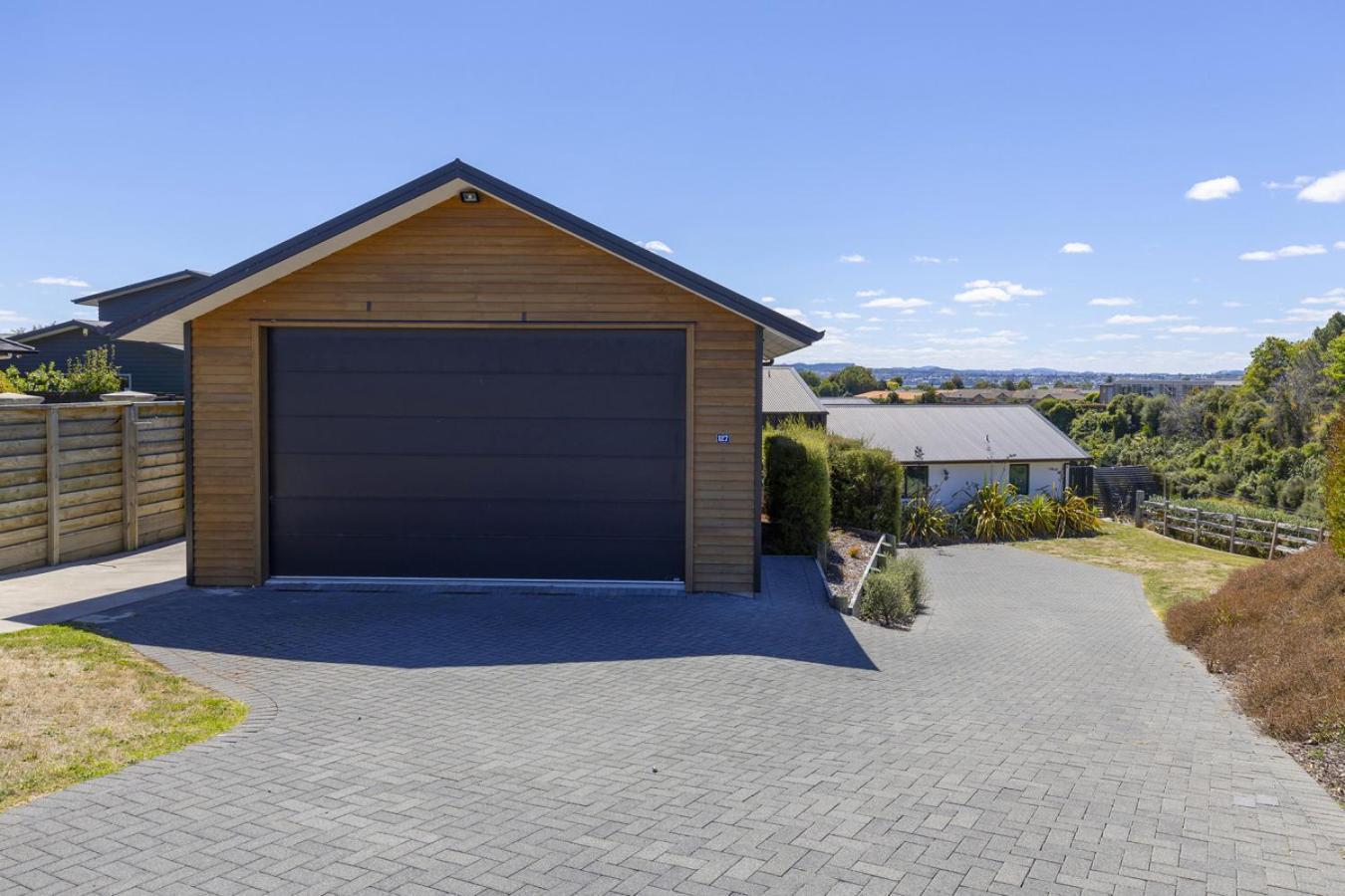 Holiday home Elevated Hideaway With Views And Designer Comfort Taupo