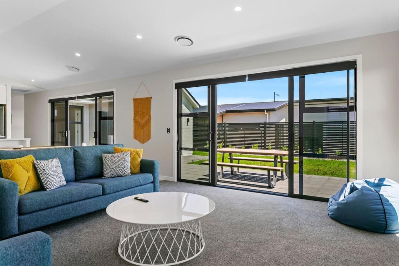 Wharewaka Escape, Modern 3br Family Near And Shops Holiday home