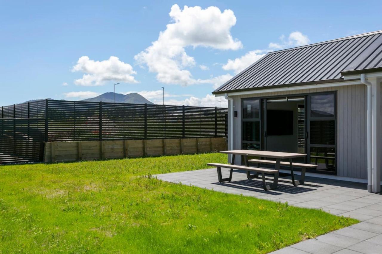 Holiday home Wharewaka Escape, Modern 3br Family Near And Shops