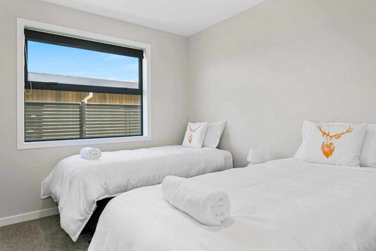 Wharewaka Escape, Modern 3br Family Near And Shops Holiday home