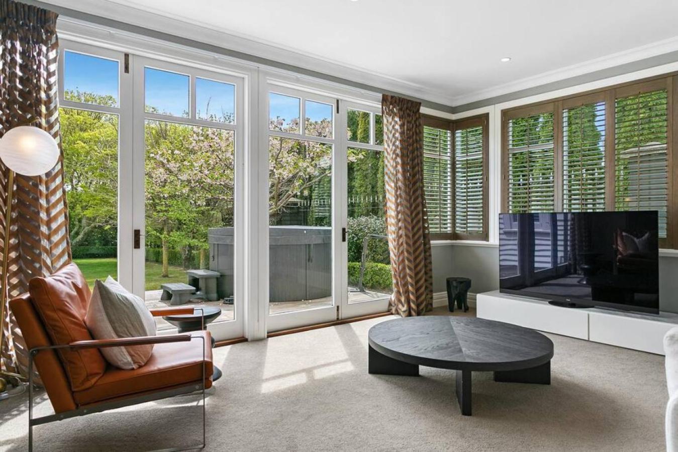Norfolk House, Luxury With And Views * Taupo