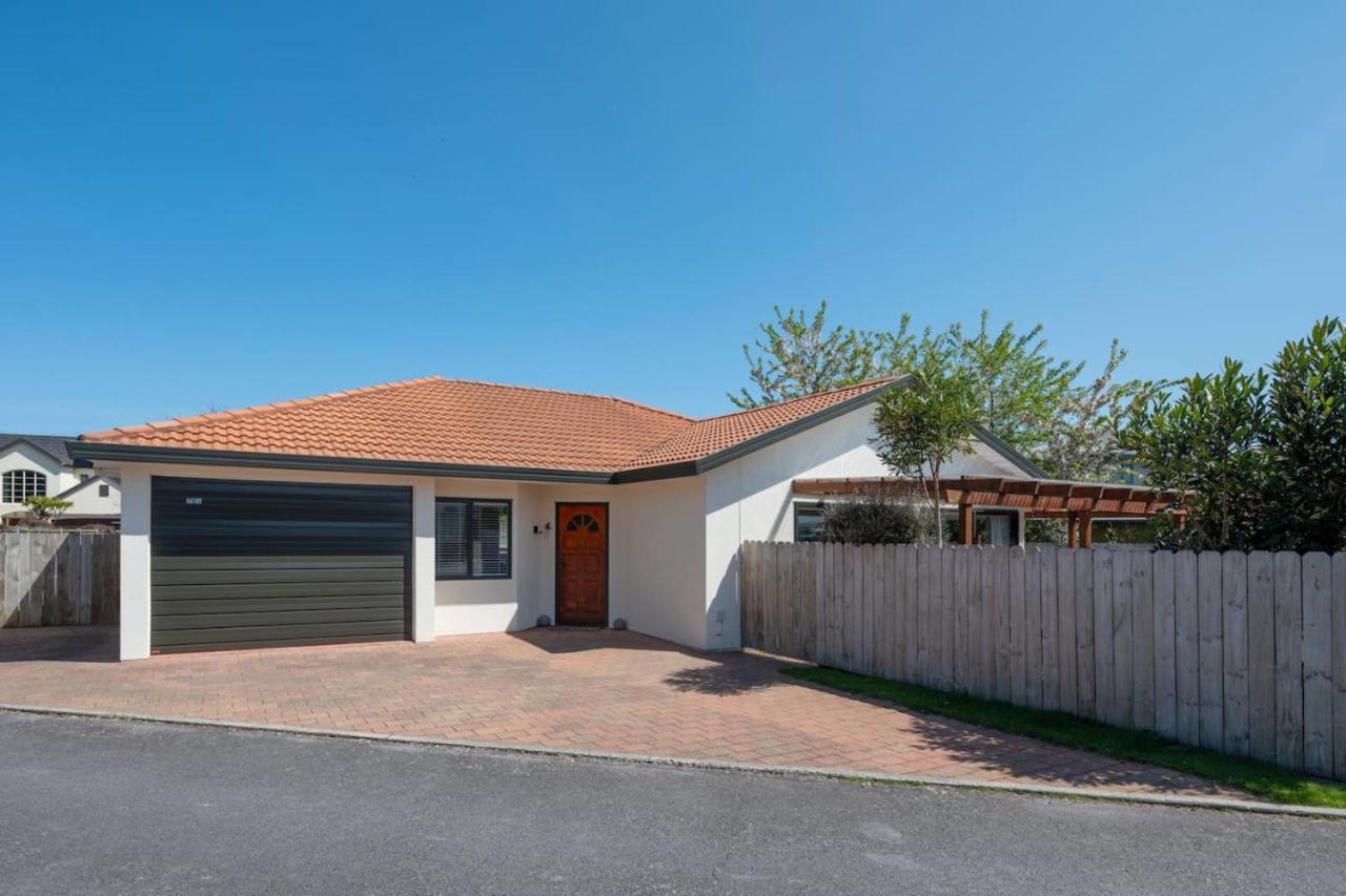 Logan House, Stylish Getaway With Bbq And Yard *