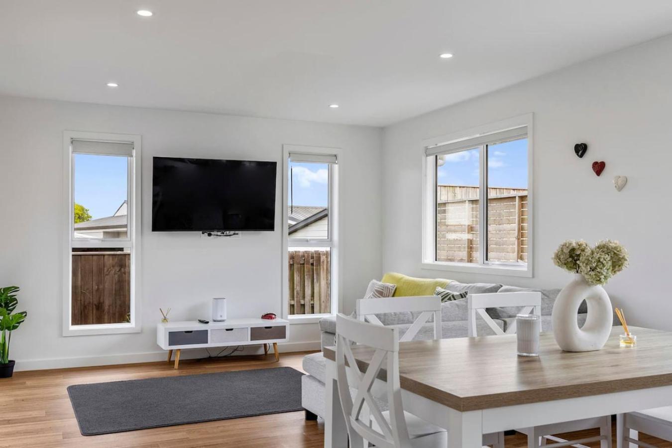 Modern 3br Home, Walk To Holiday home Taupo