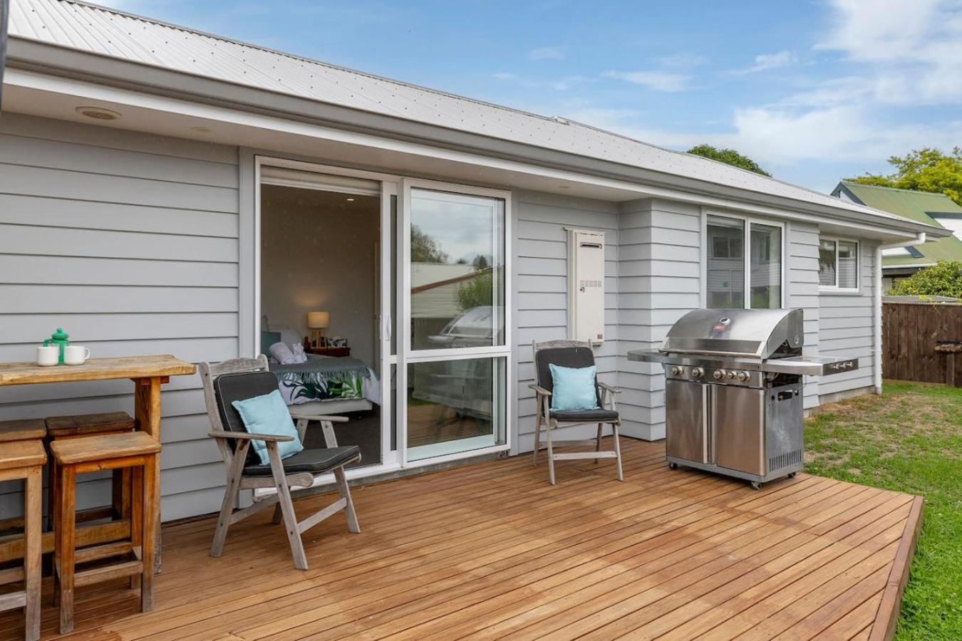 Modern 3br Home, Walk To Taupo
