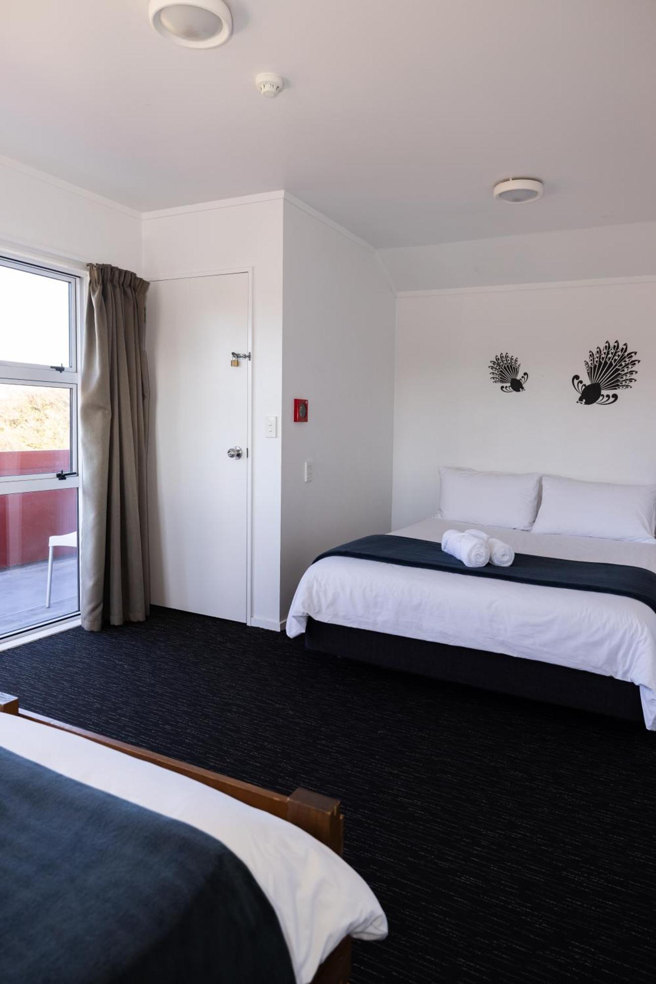 Haka House Hostel *