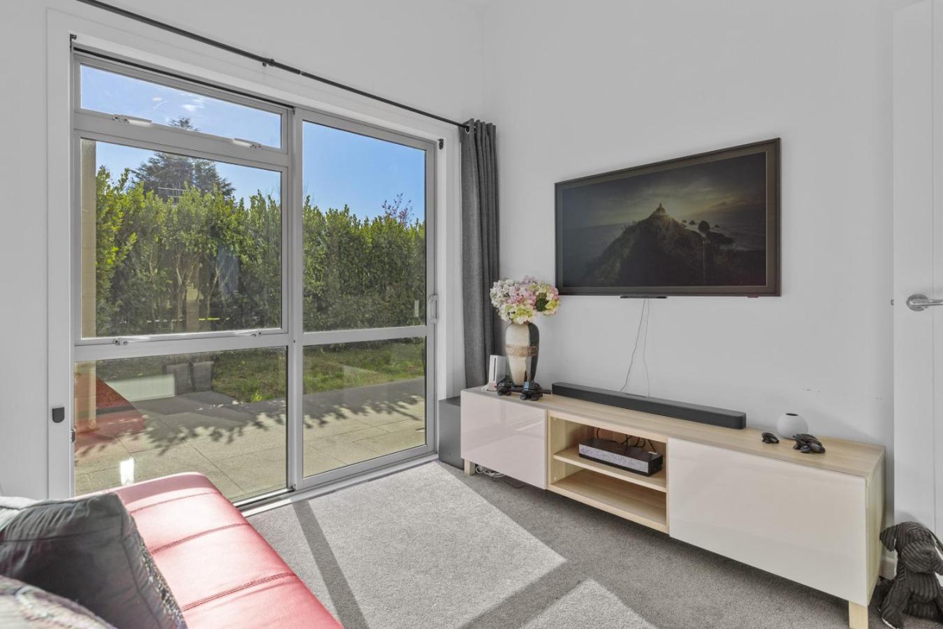Sanctuary 53 Beautiful Views Holiday home Taupo