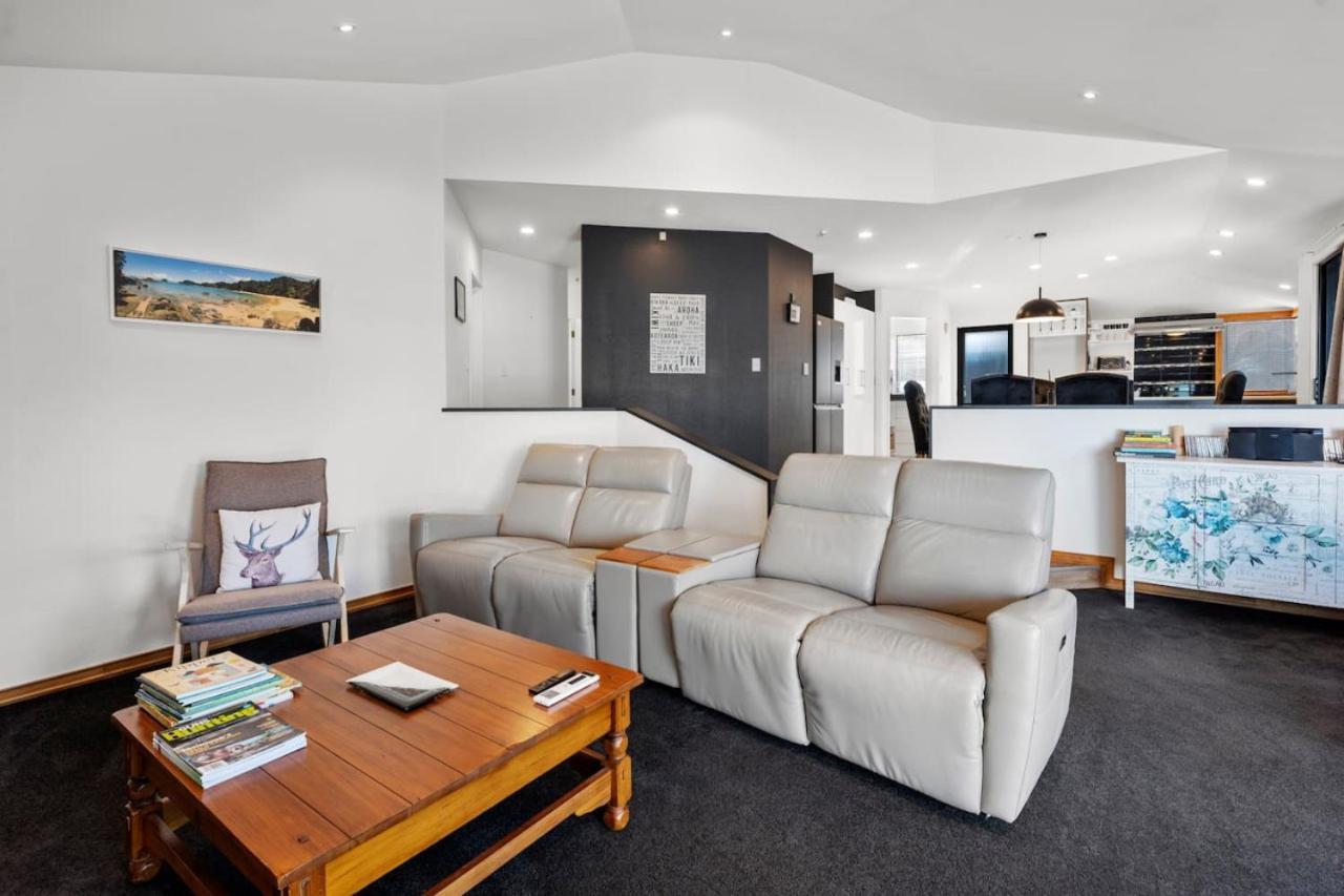 Te Aroha Whare, Cozy 3br Retreat With Garage And Bbq Holiday home *