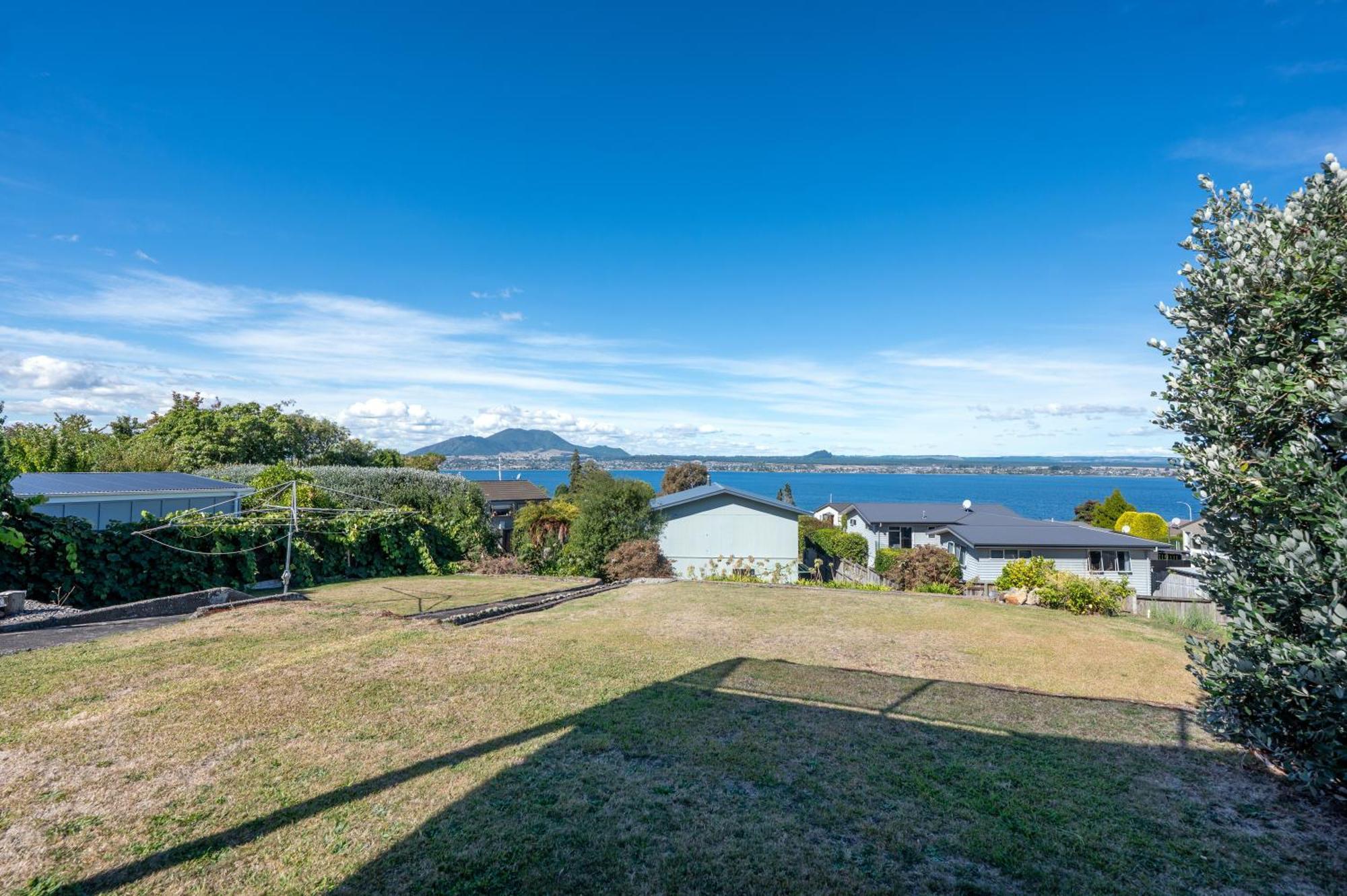 Holiday home Lofty Lakeviews - Acacia Bay Taupo