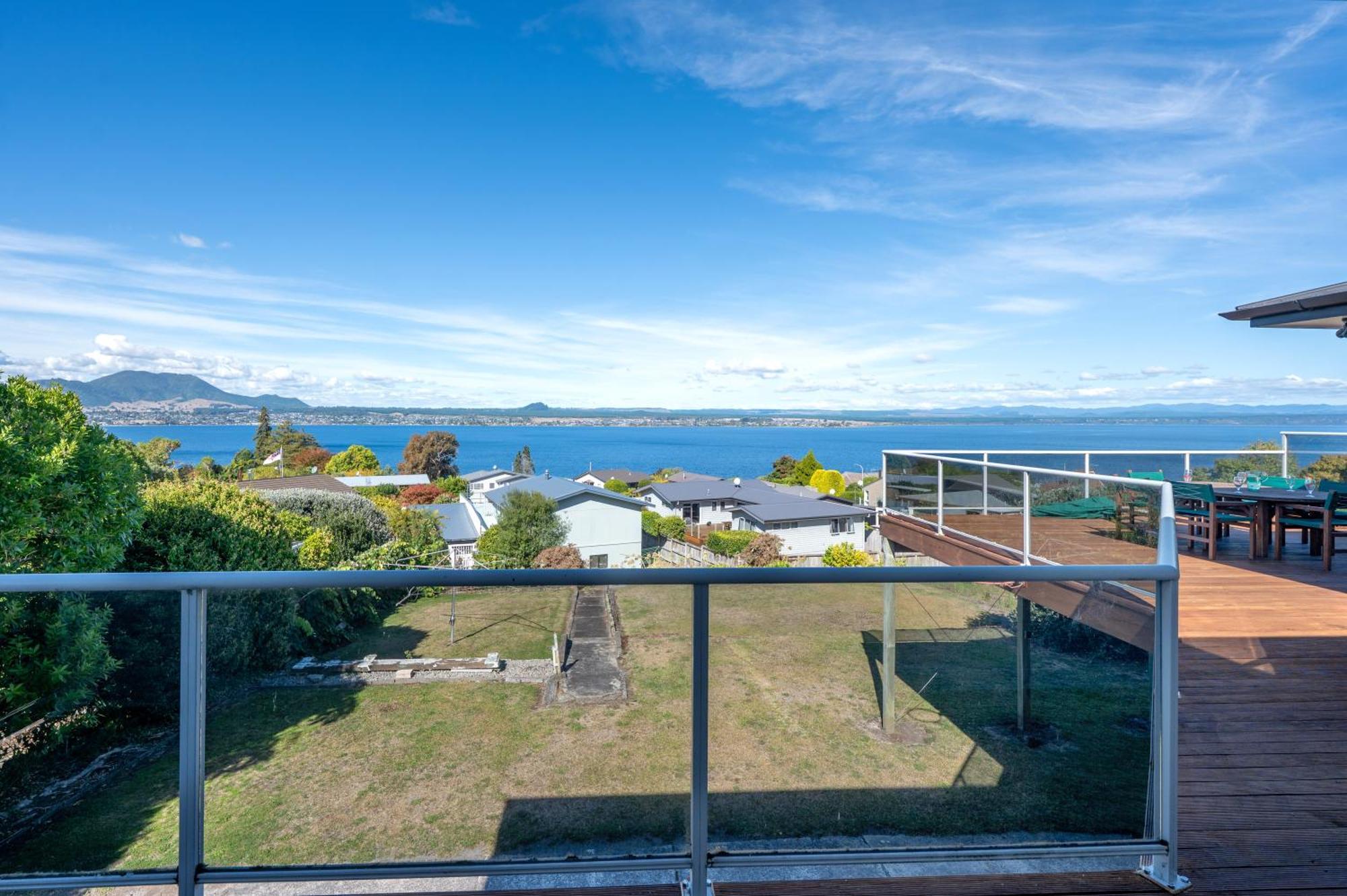 Holiday home Lofty Lakeviews - Acacia Bay *