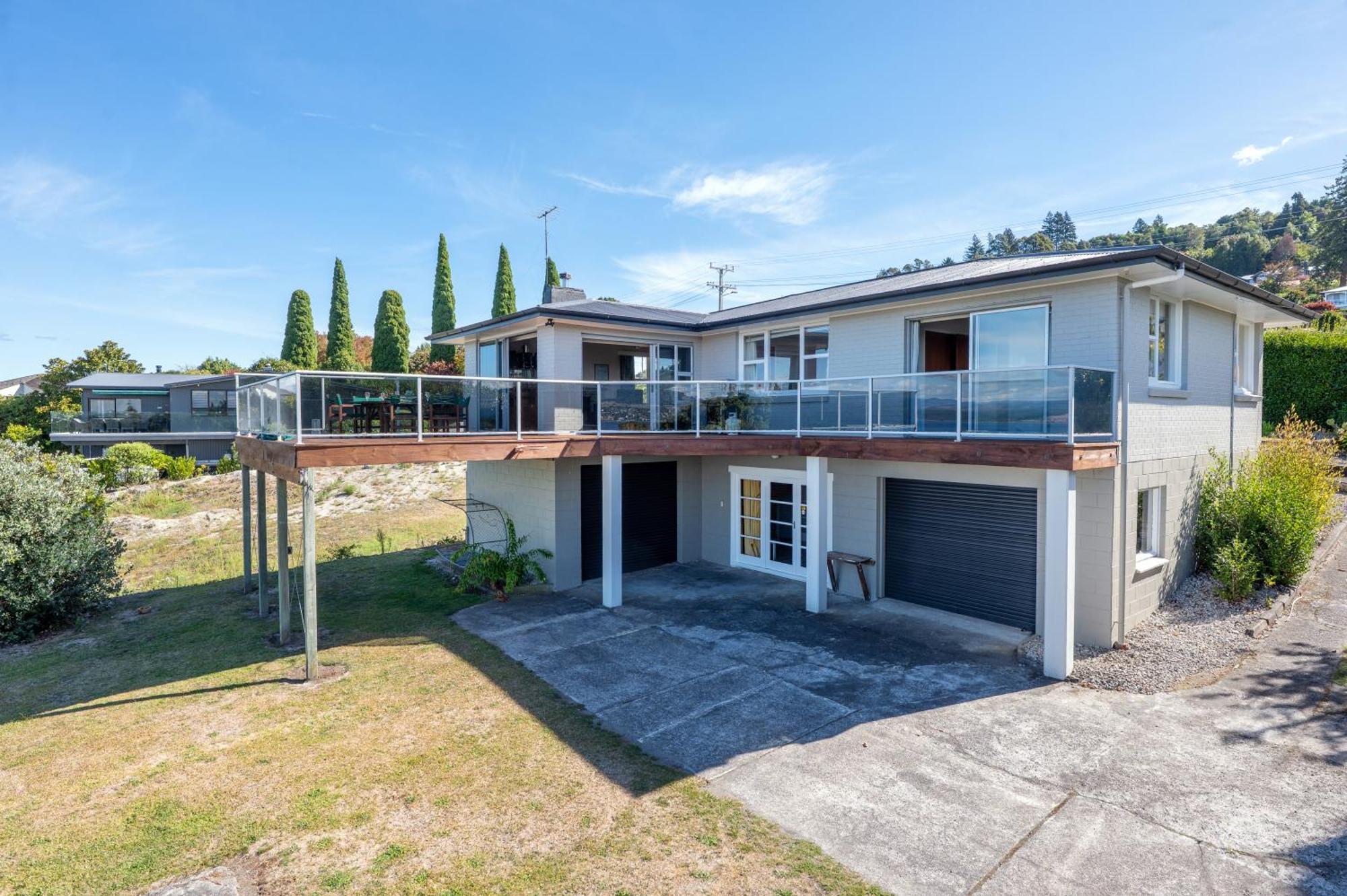 Holiday home Lofty Lakeviews - Acacia Bay Taupo