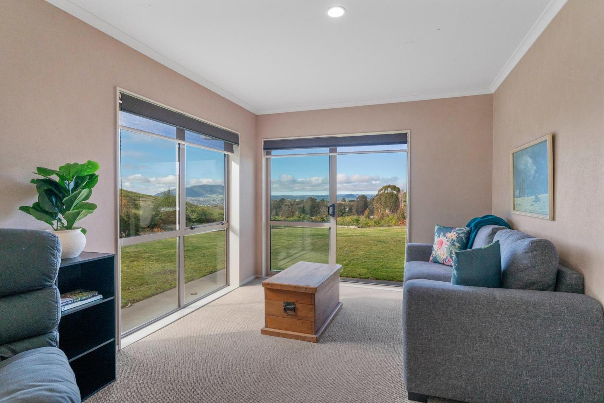 Soak & Acacia Bay - Spa, Pet, Family Friendly *