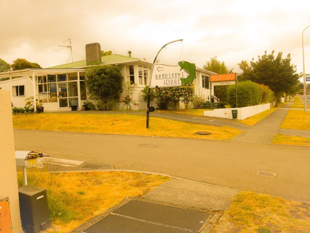 Hostel Bradshaws Travel Taupo