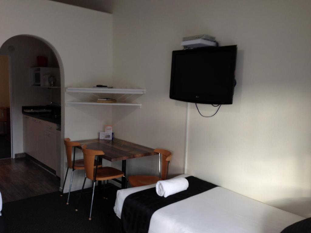 Chelmswood Motel
