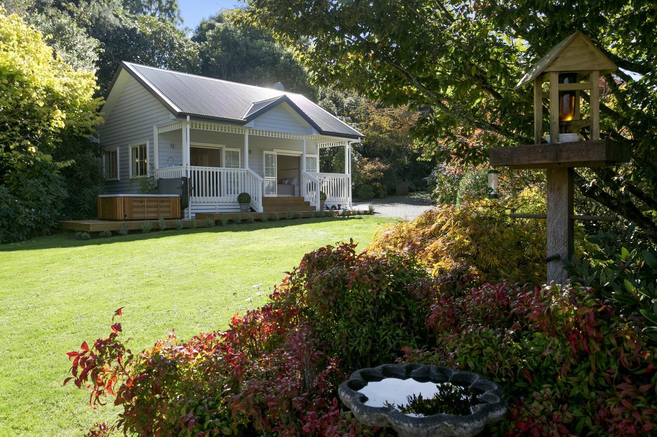 The Retreat Luxury Garden Bed & Breakfast