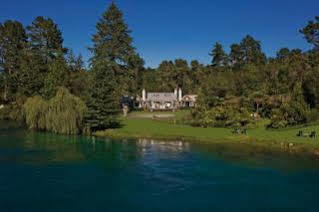 Huka Lodge *