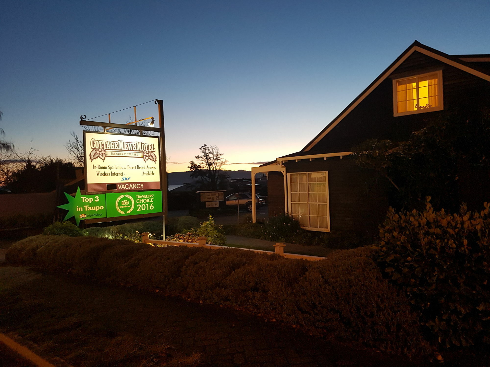 Mews 4* Taupo