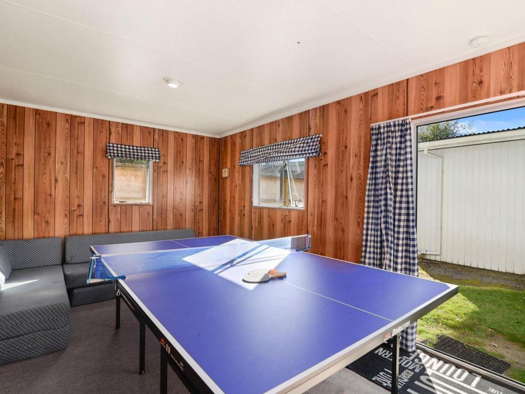 Wharewaka Bach -
