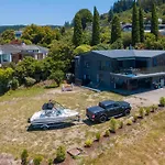 Acacia Bay Bach - Views, Spa & Serenity - Taupo