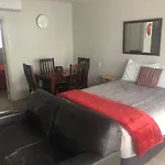 Absolute Lake View Motel