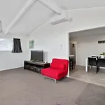 Wendys Bach - Richmond Heights Holiday Home