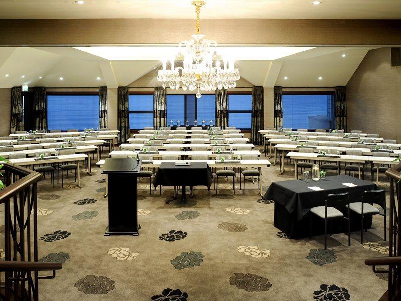 Millennium & Manuels Hotel 4*