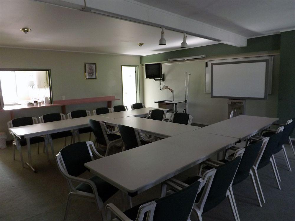 Motel Karaka Tree 4*