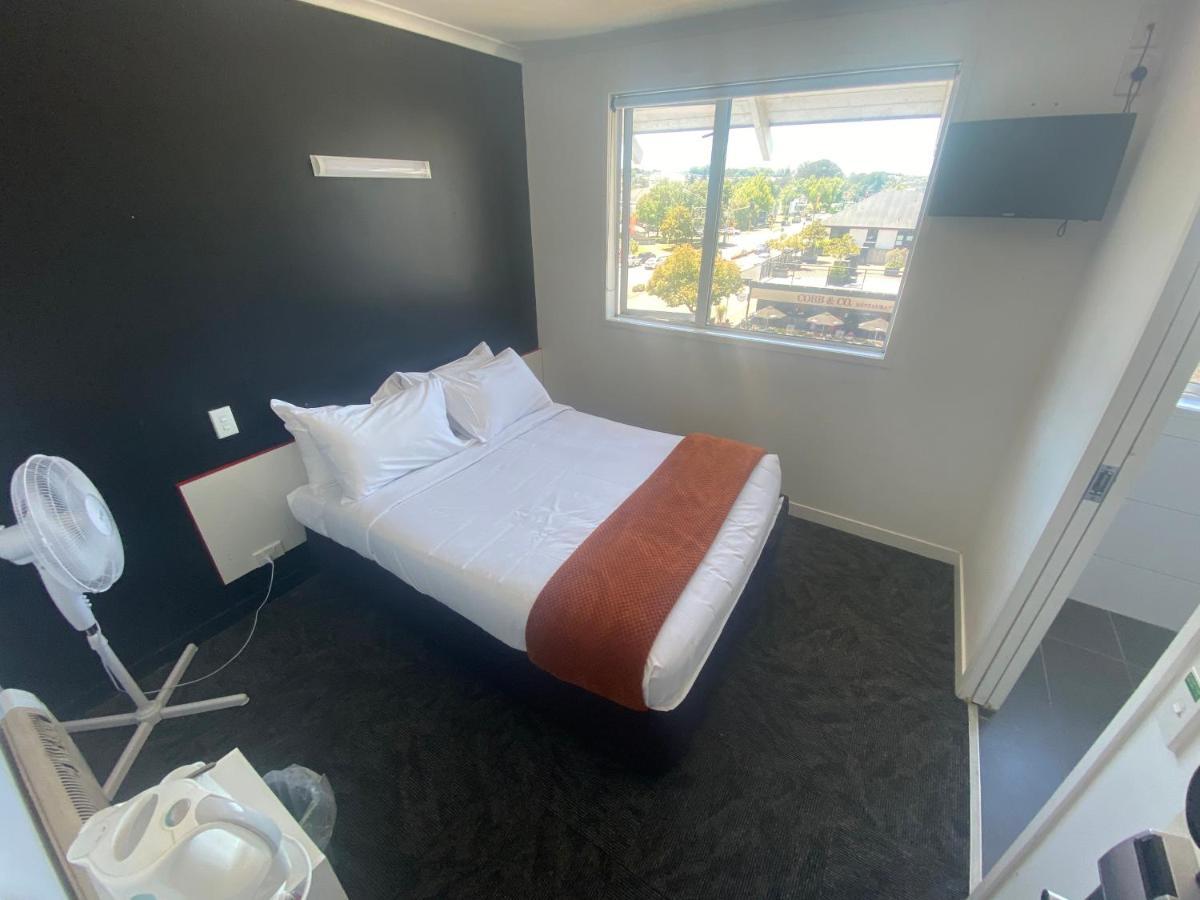 Based By The * Taupo