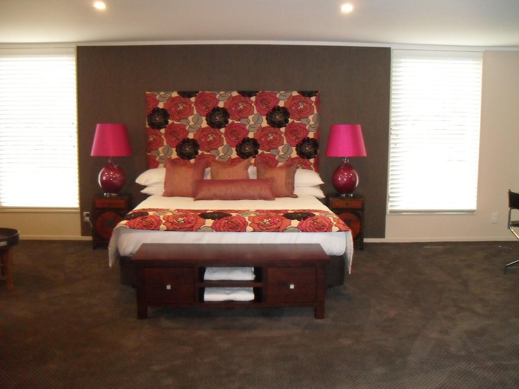 The Cove- On The Taupo