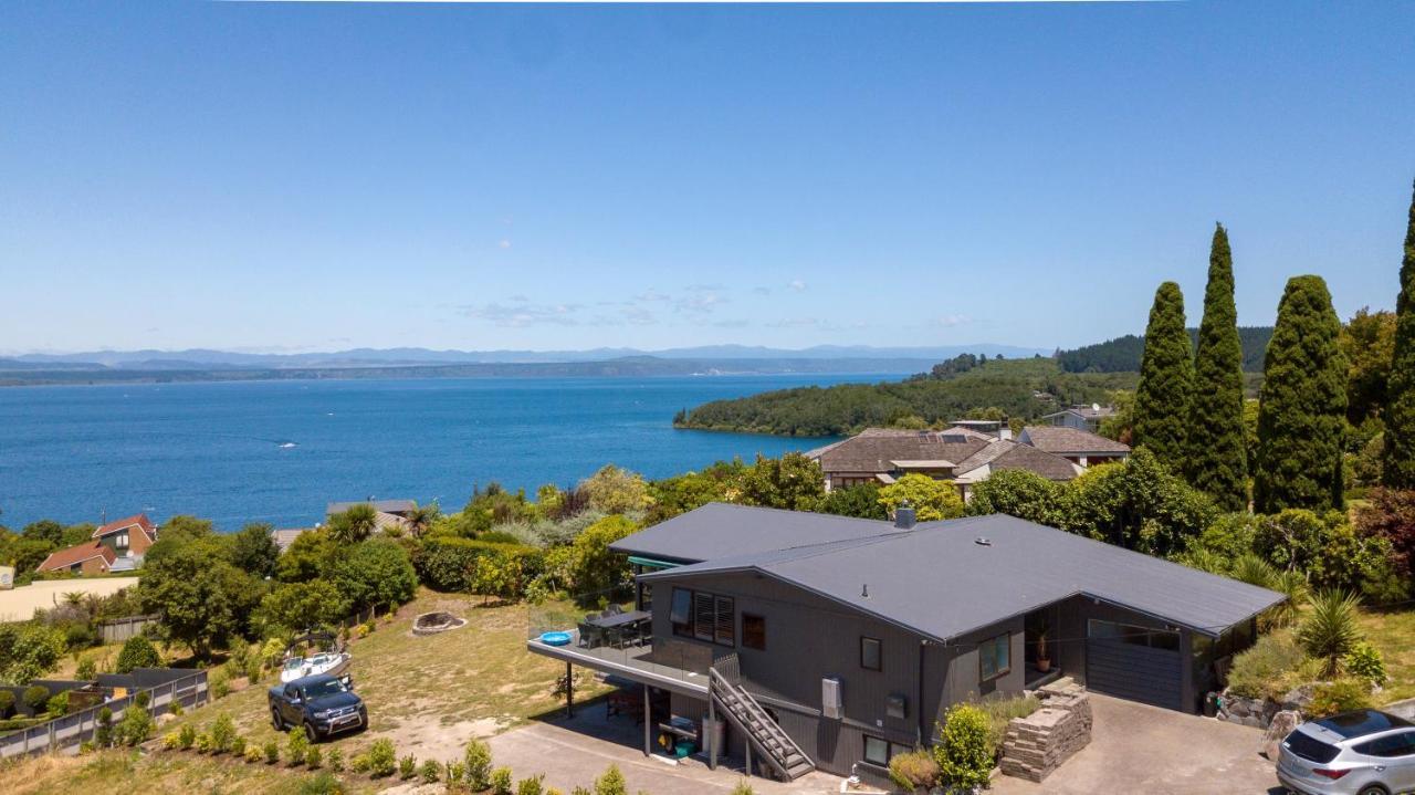 Acacia Bay Bach - Views, & Serenity - * Taupo
