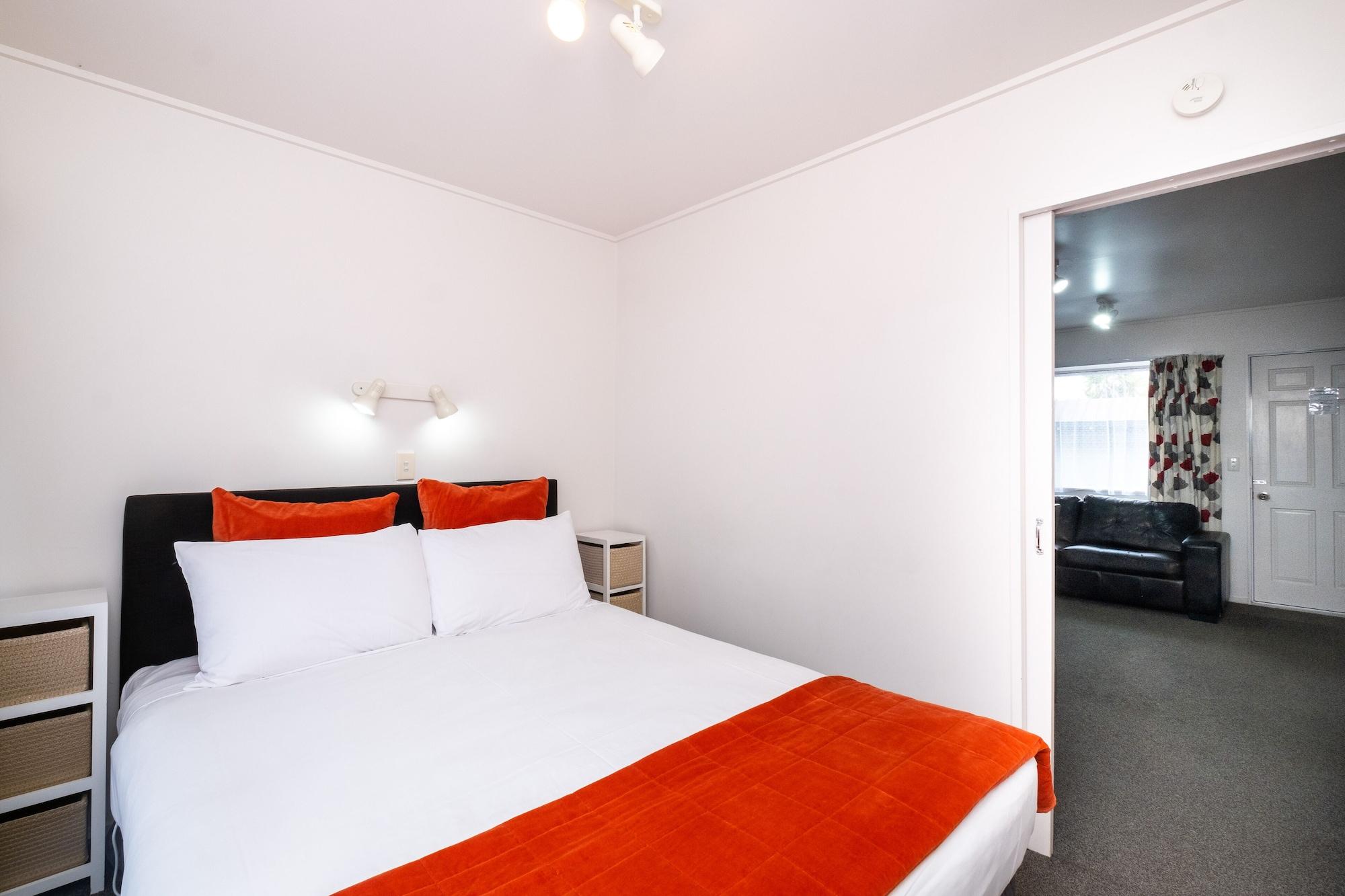 Chevron Motel 4*