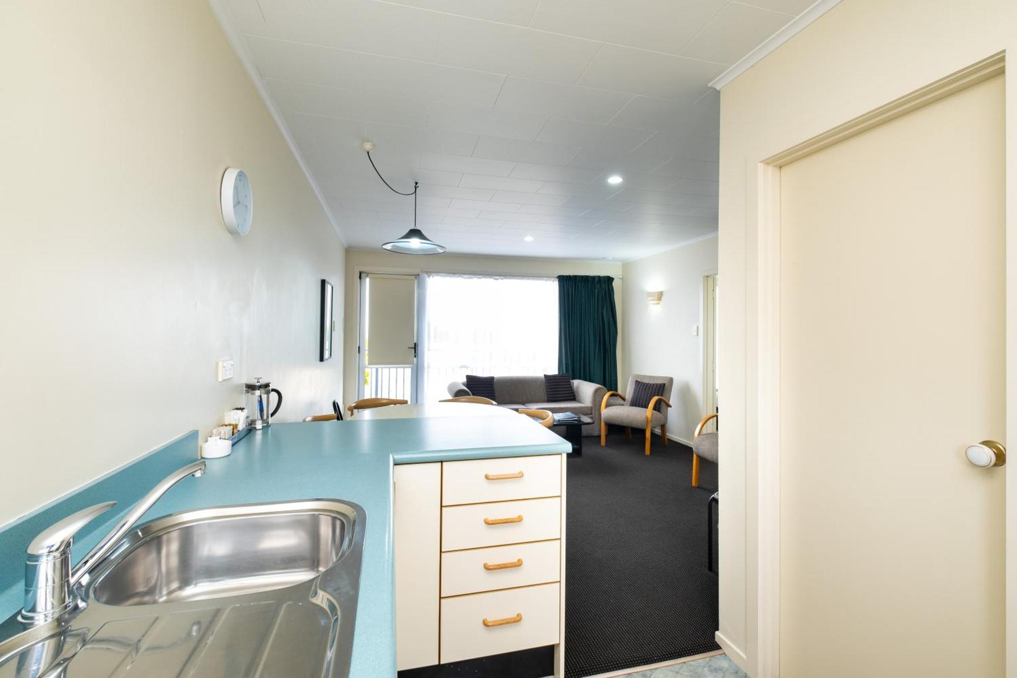 Chevron 4*