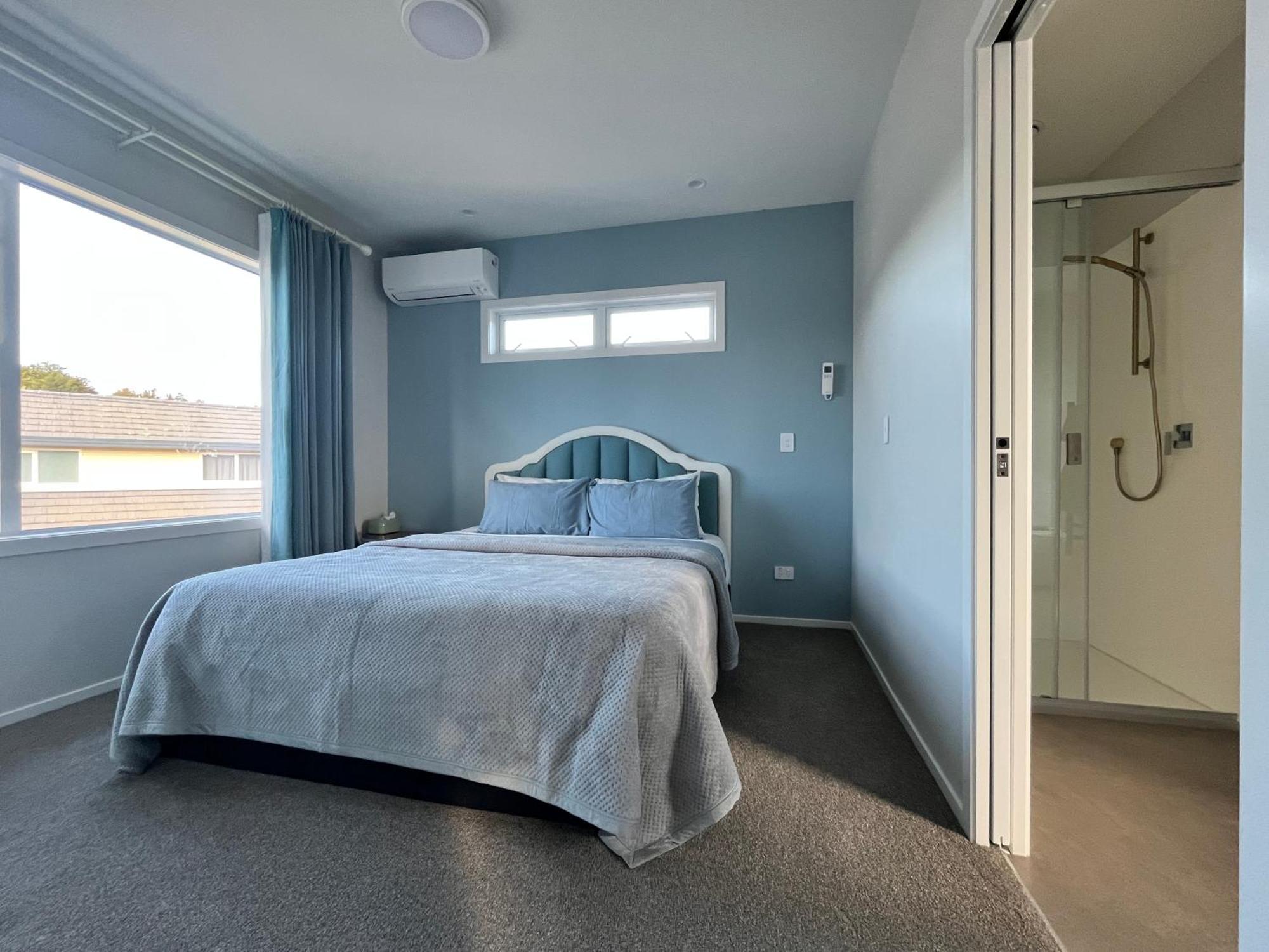 Brand New Lakeside Cozy Kaka Guest house