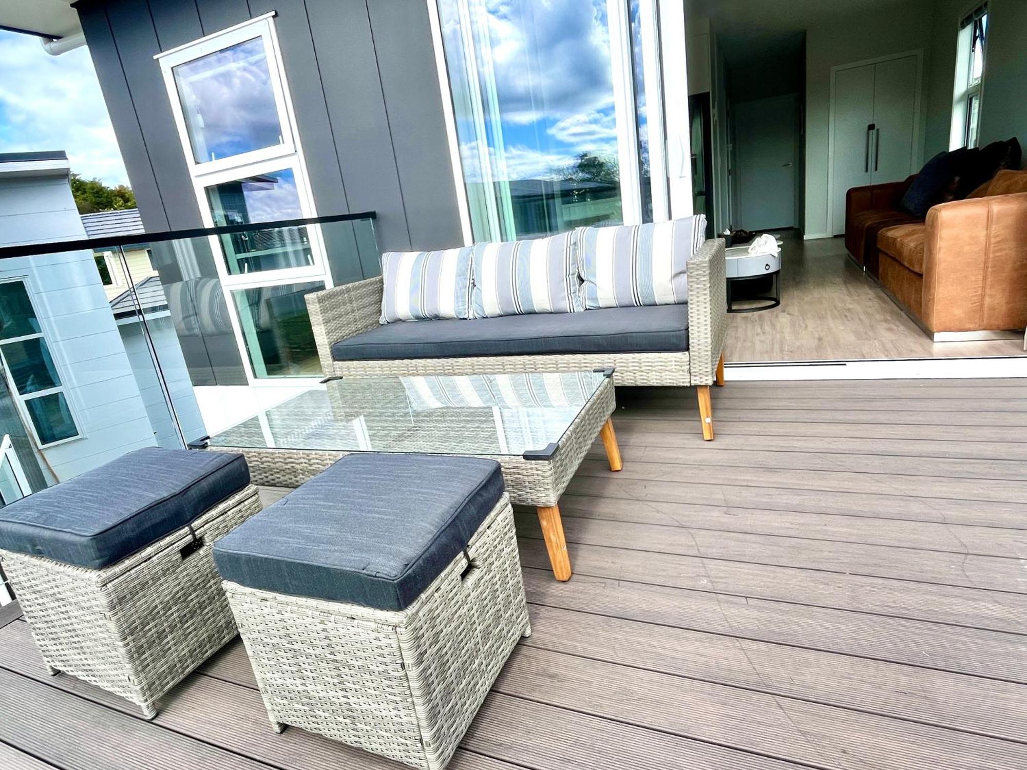 Guest house Brand New Lakeside Cozy Kaka
