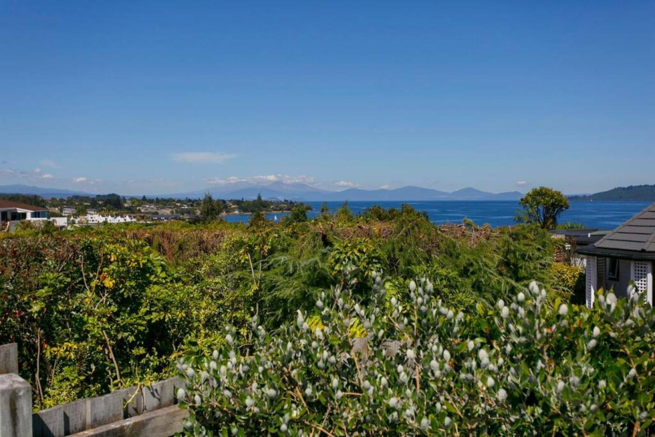Ultimate Retreat With Heated Floors And Private Mineral Villa Taupo
