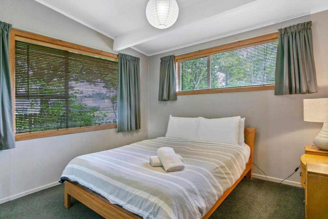 Spacious Nukuhau Near Town With Parking And Comfort Holiday home Taupo