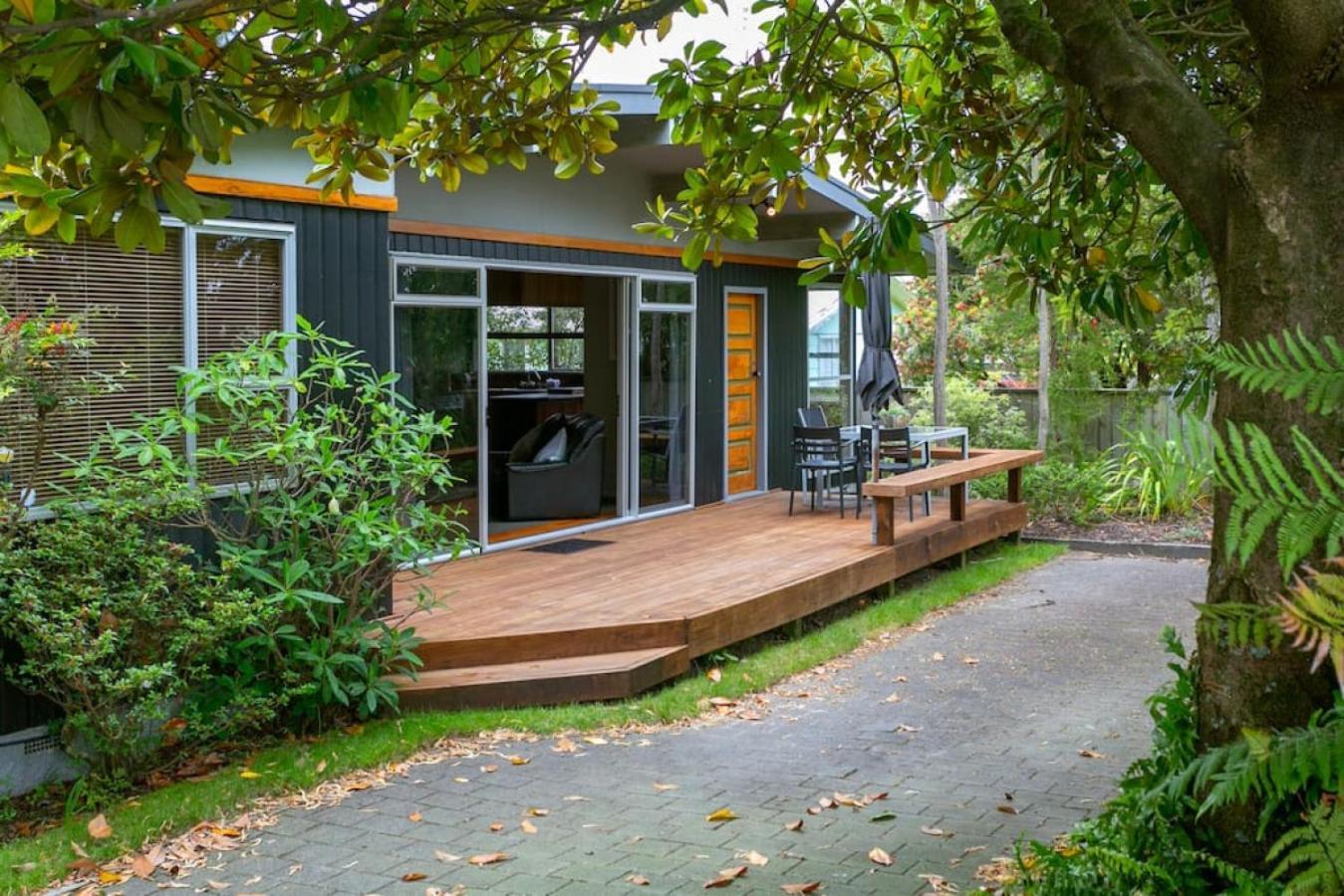 Holiday home Spacious Nukuhau Near Town With Parking And Comfort *