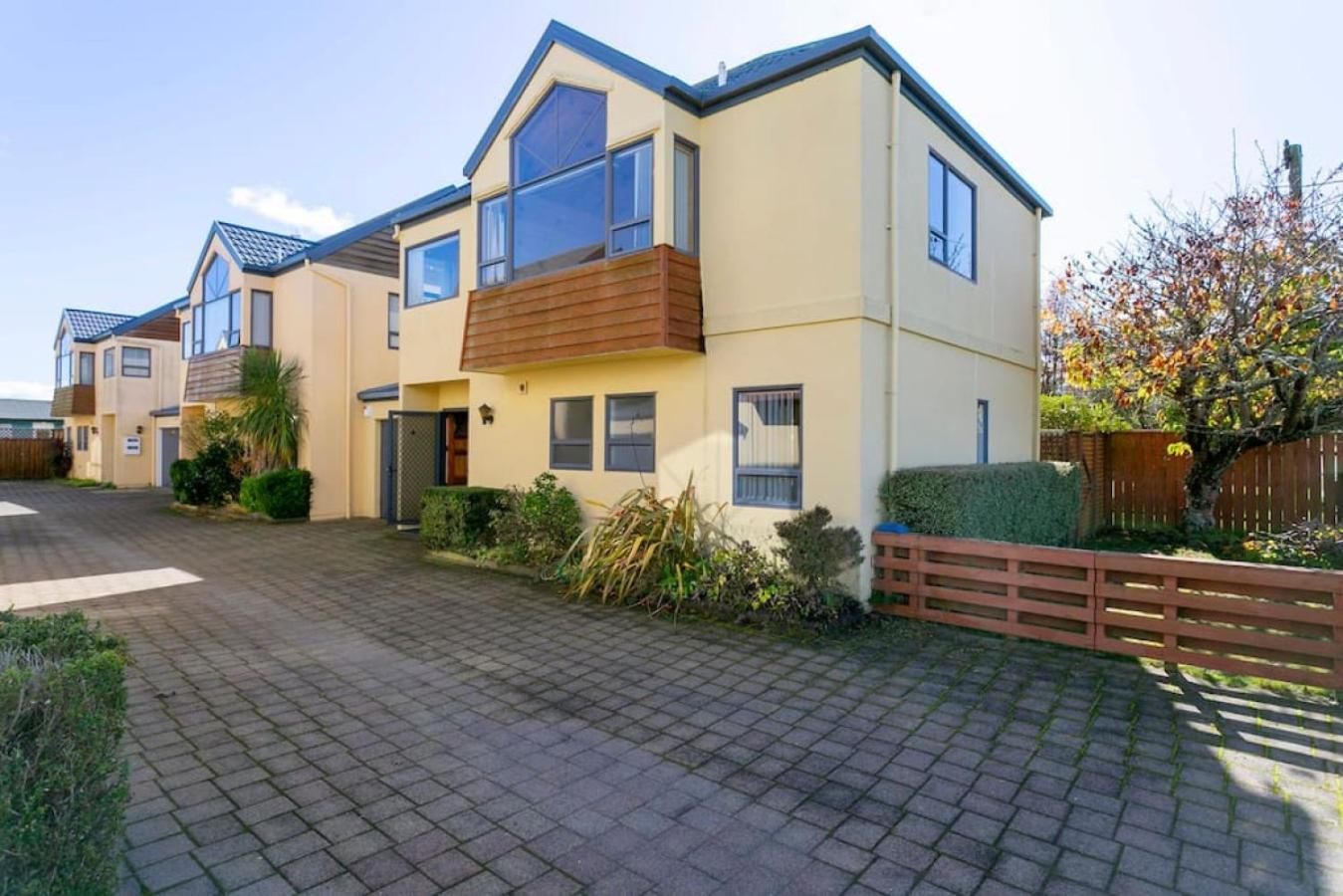 Holiday home Home, Walk To Shops And Dining *