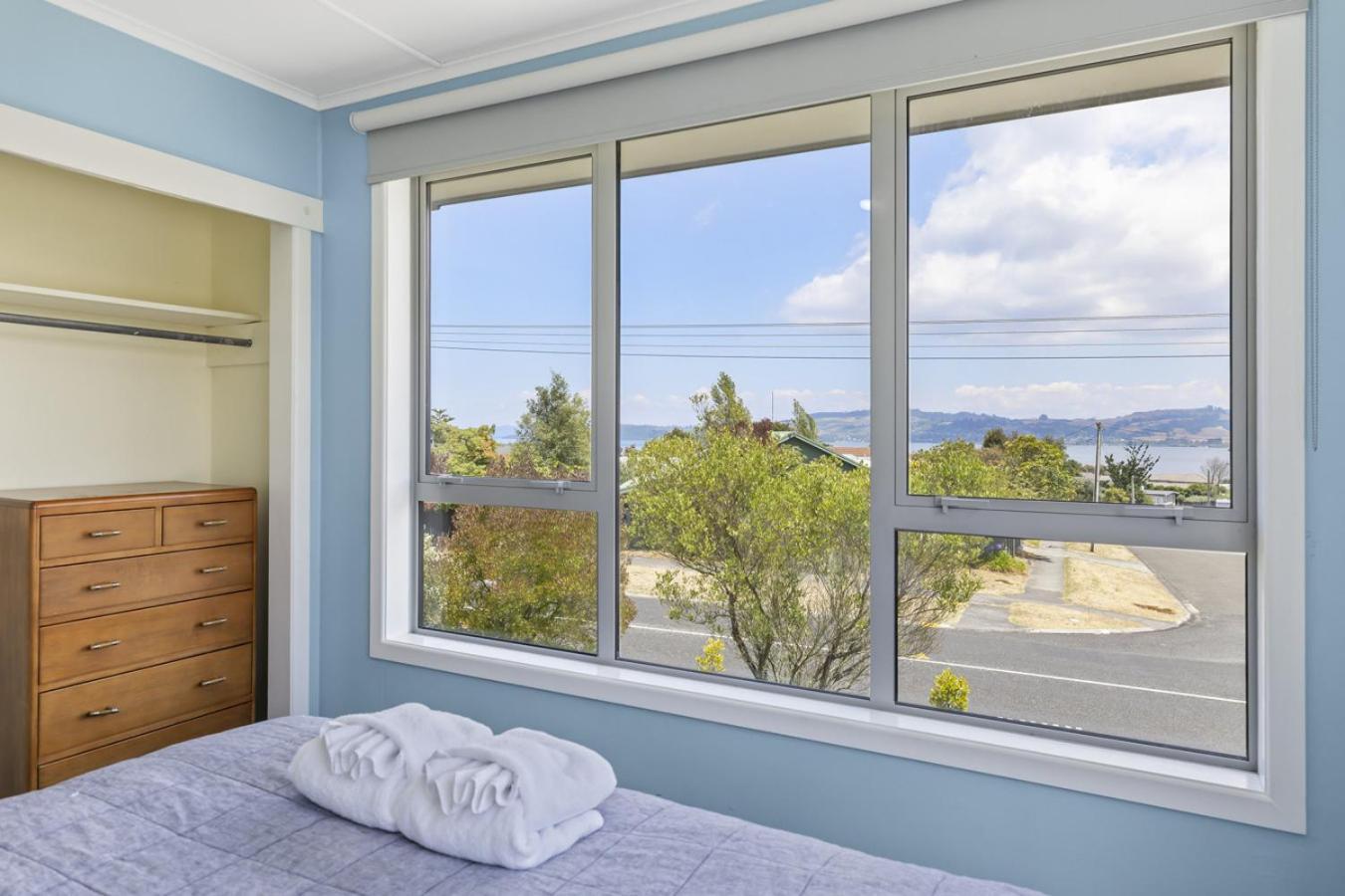 Fantail Retreat, Family 4br Near And Gardens Taupo