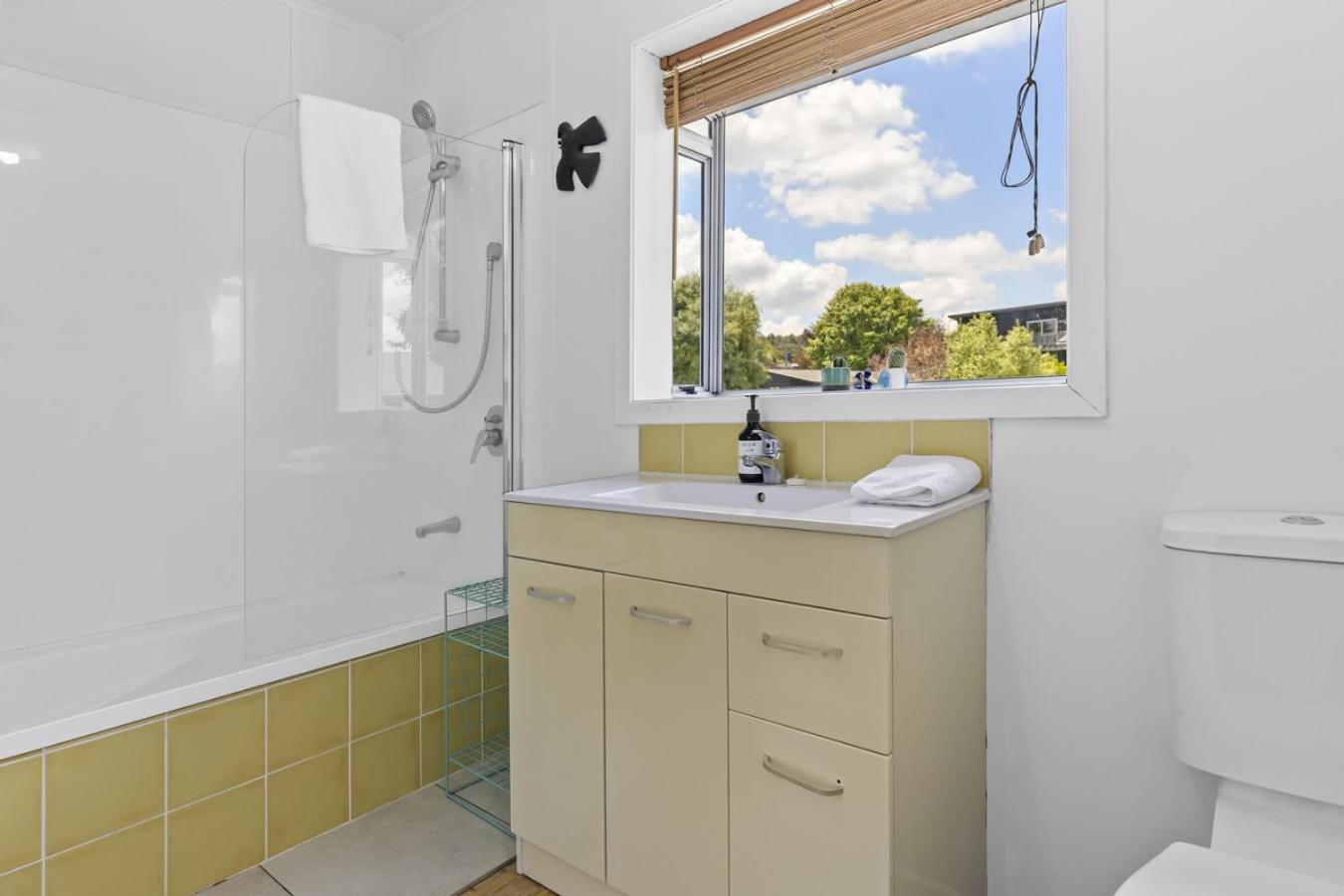 Fantail Retreat, Family 4br Near And Gardens * Taupo