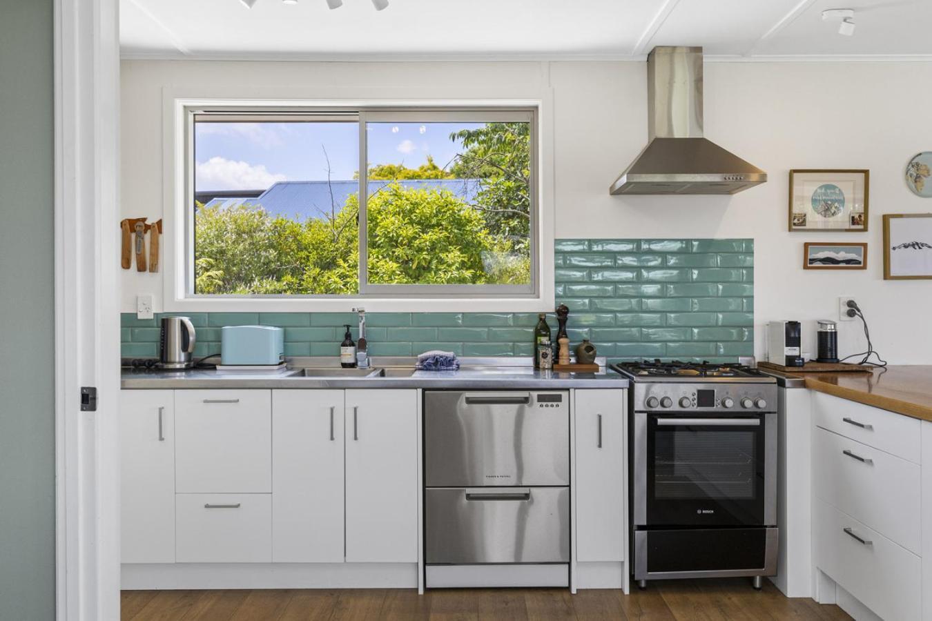 Fantail Retreat, Family 4br Near And Gardens Holiday home