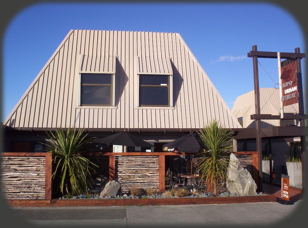 Urban Retreat Backpackers
