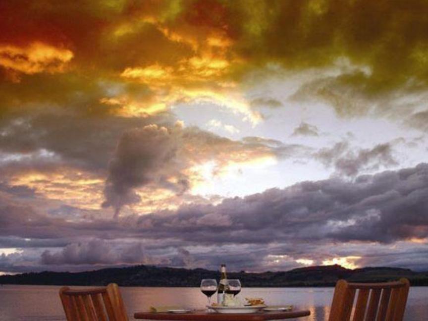 The Cove- On The 4* Taupo