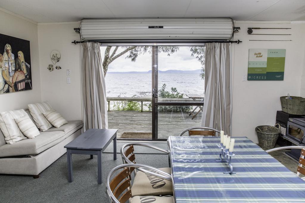 Absolute Lakefront Location *