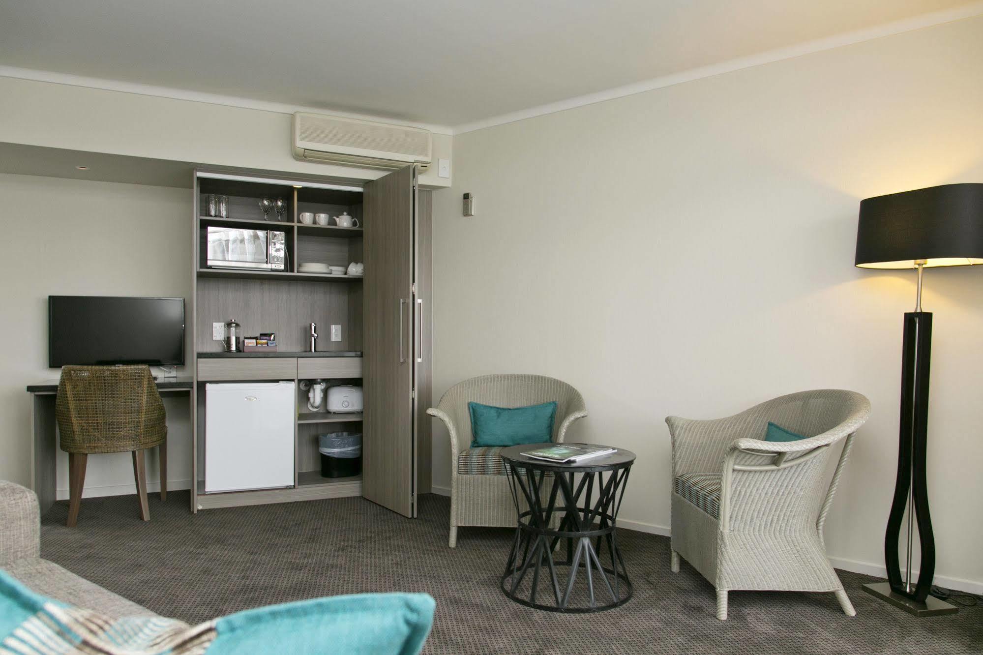 The Cove- On The Taupo